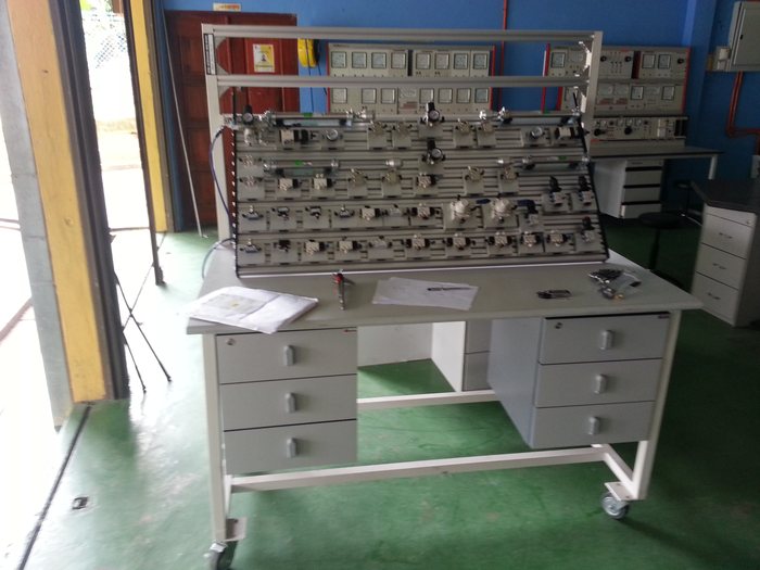Pneumatic and Electro-Pneumatic Trainer view 1